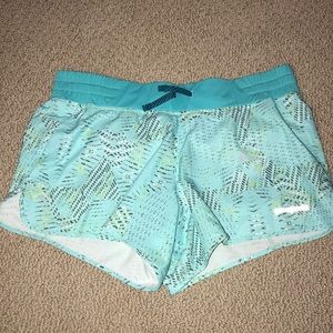 NWOT Patagonia nine trails shorts- small